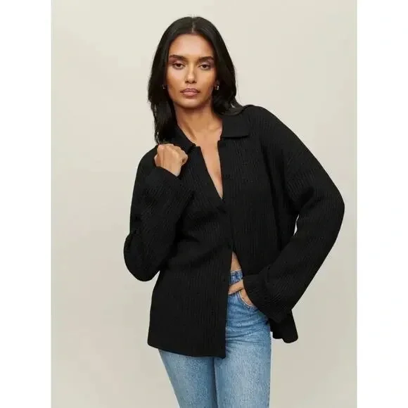 Reformation Fantino Cashmere Collared Cardigan in black - Picture 4 of 9